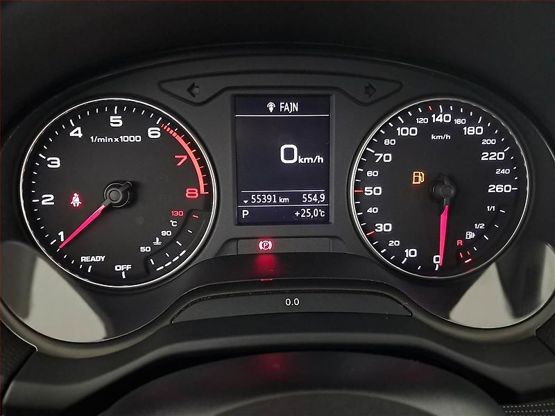 Audi Q2 (2018) sport 2.0 TFSI - fotka 10 z 19