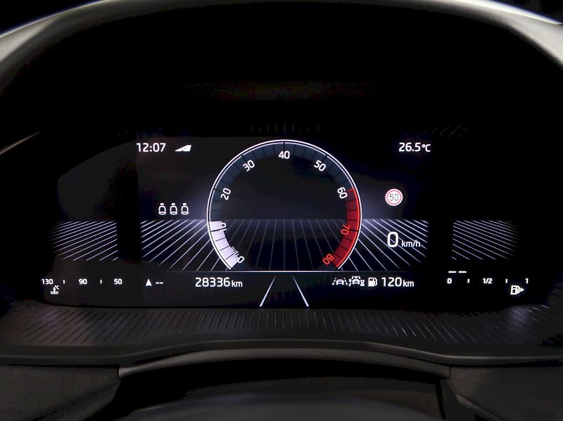 Škoda Scala (2024) DRIVE 1.5TSI 110KW LED MATRIX - fotka 18 z 37