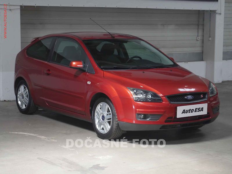 Ford Focus (2007) 1.6i, 2.maj,ČR, AC - fotka 1 z 3