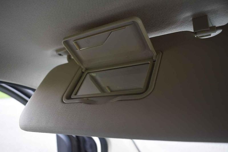 Na venkovských silnicích elektrický Pony stačí tempu okolního provozu
