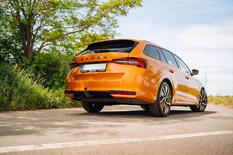 Škoda Octavia (2025) 2.0 TDI, Sportline, Automat - fotka 4 z 32