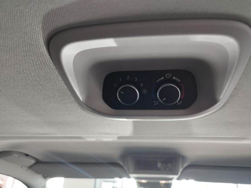 Ford Tourneo Custom (2019) 2,0TDCI,125KW,ALU,LED,NAVI,ČR - fotka 20 z 23
