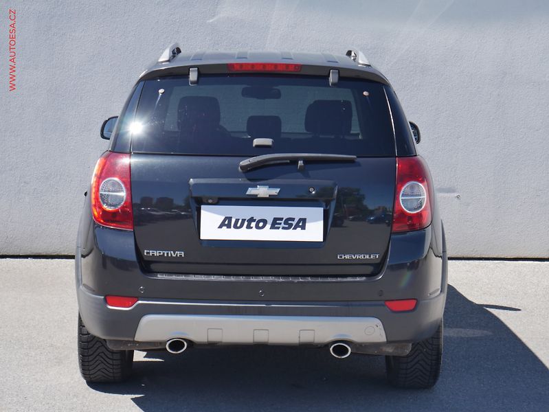 Chevrolet Captiva (2011) 2.4i 4x4, 7míst, ČR, AT - fotka 5 z 18