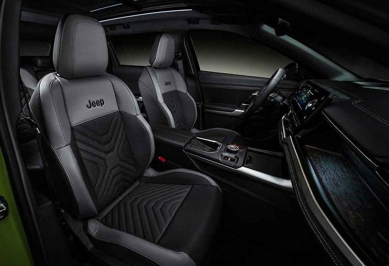 Předprodukční exemplář nové generace Jeepu Compass dorazil do Česka.