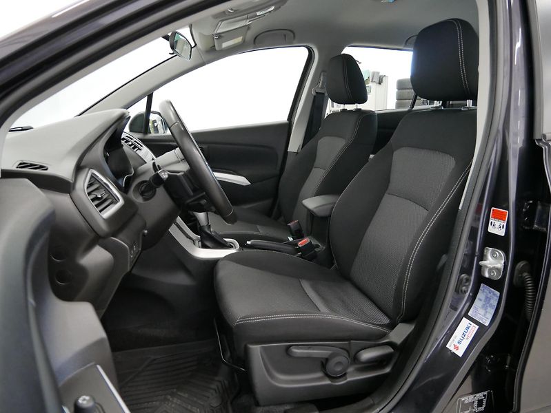 Suzuki SX4 - fotka 11 z 24
