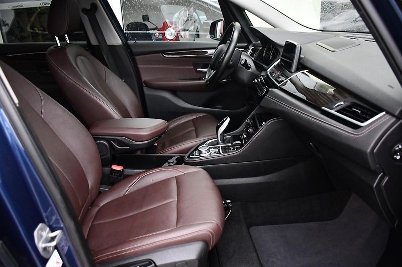 BMW Řada 2 216D GRAN TOURER 7MÍST 1.M ČR - fotka 17 z 38