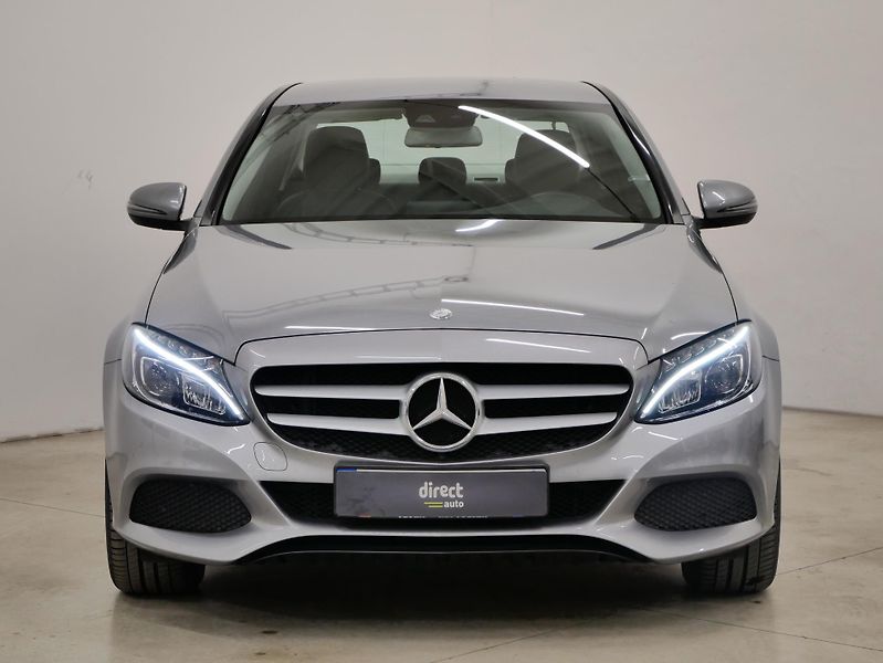 Mercedes-Benz Třídy C - fotka 4 z 25