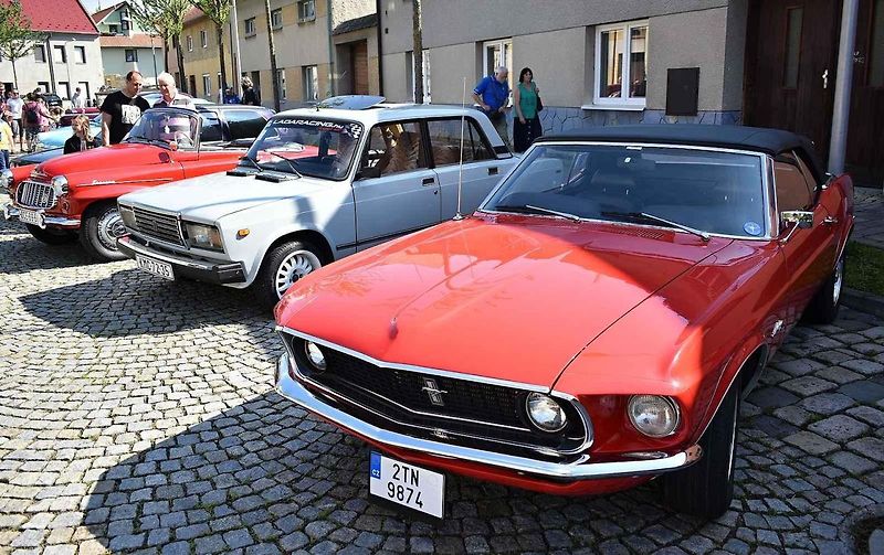 Nablýskaní veteráni projížděli v sobotu celým jihem Prostějovska. Konala se zde tradiční Veterán rallye. 17.6. 2023