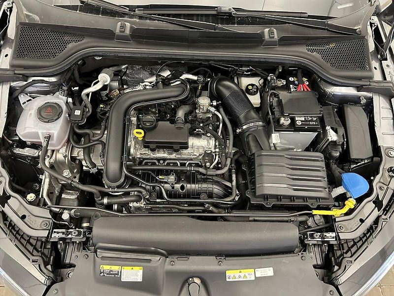 Škoda Scala 1.0 TSI Selection - fotka 23 z 25