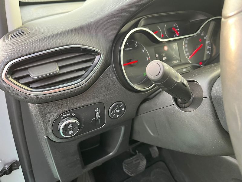 Opel Crossland X 1.2 Ultimate, Automat, Tažné - fotka 16 z 22