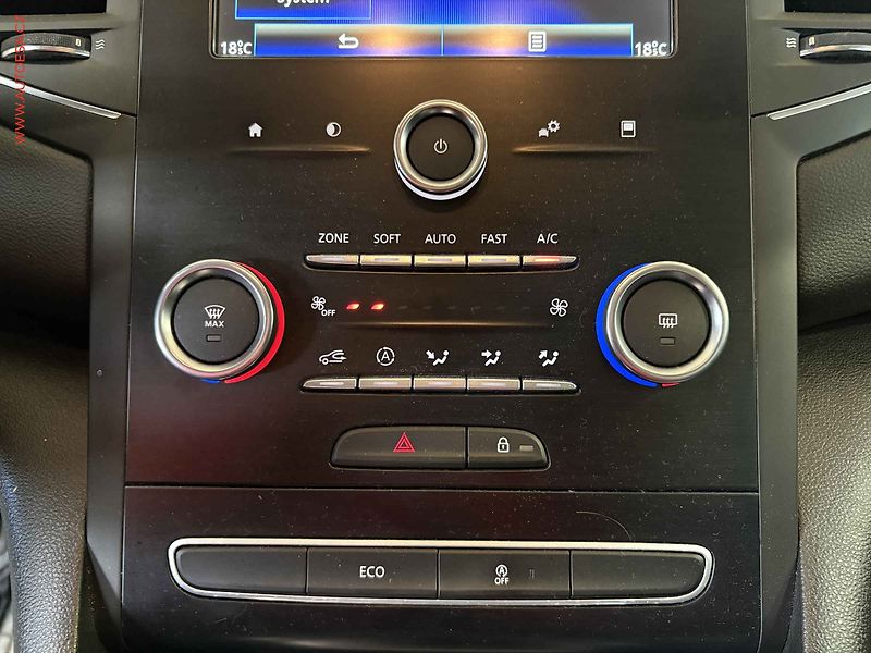 Renault Mégane (2019) 1.3 TCe, 1.maj,ČR, AC, temp. - fotka 14 z 16
