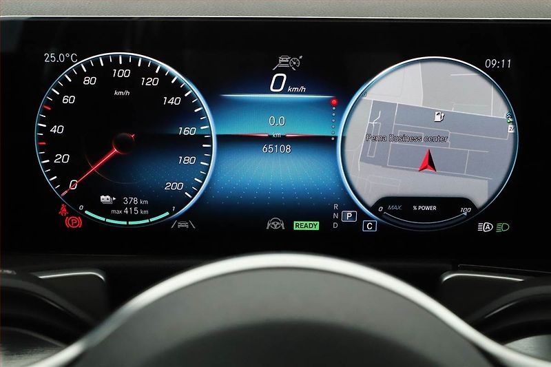 Mercedes-Benz EQB (2022) 300 4MATIC, SoH 97% - fotka 8 z 21