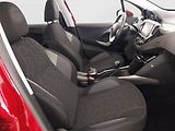 Peugeot 2008 (2017) 1.2 PureTech, ČR,1.maj - náhled 9