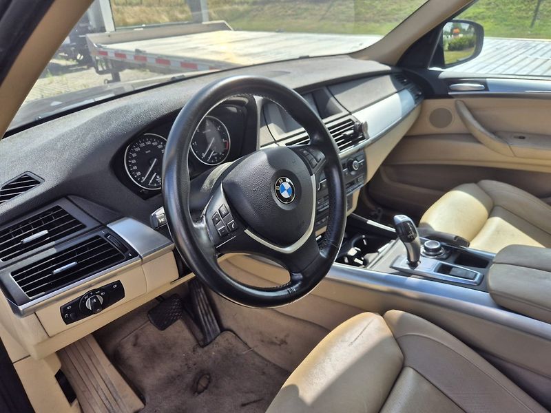 BMW X5 (2011) 3.0 D XDRIVE Vada motoru! - fotka 11 z 14