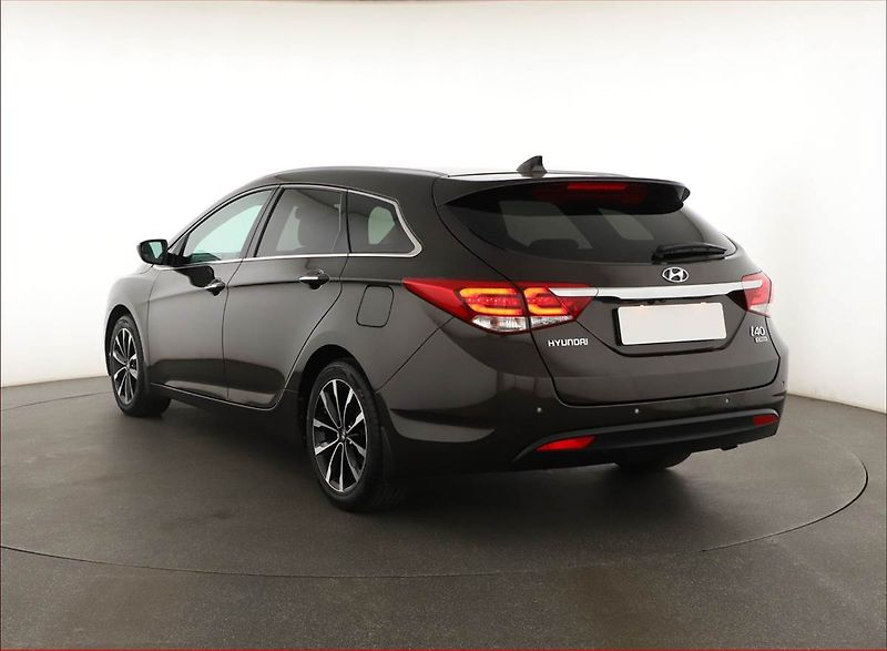 Hyundai i40 (2017) 1.7 CRDi, Serv.kniha, Navi - fotka 4 z 17