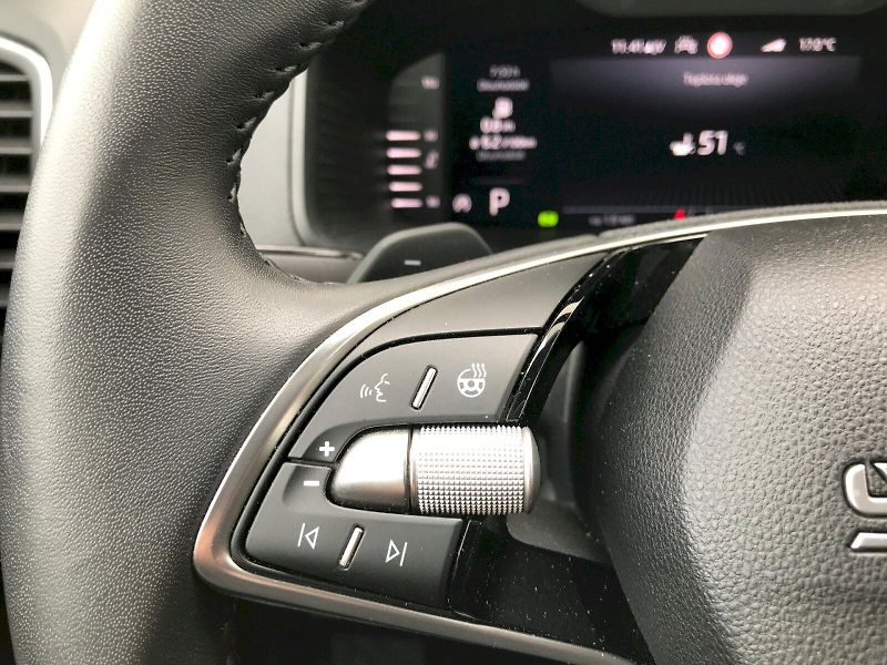 Škoda Karoq (2025) Top Selec 110/1.5 A7F - fotka 20 z 28
