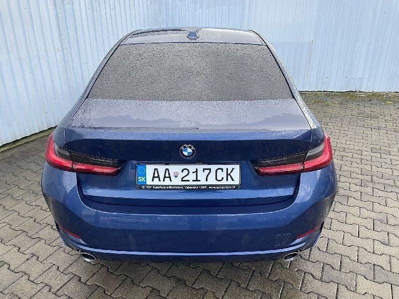 BMW Řada 3 - fotka 2 z 13