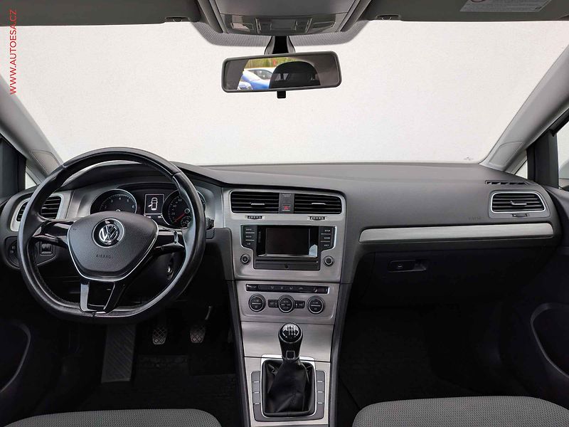 Volkswagen Golf (2014) 1.2 TSi, 1.maj,ČR - fotka 8 z 13