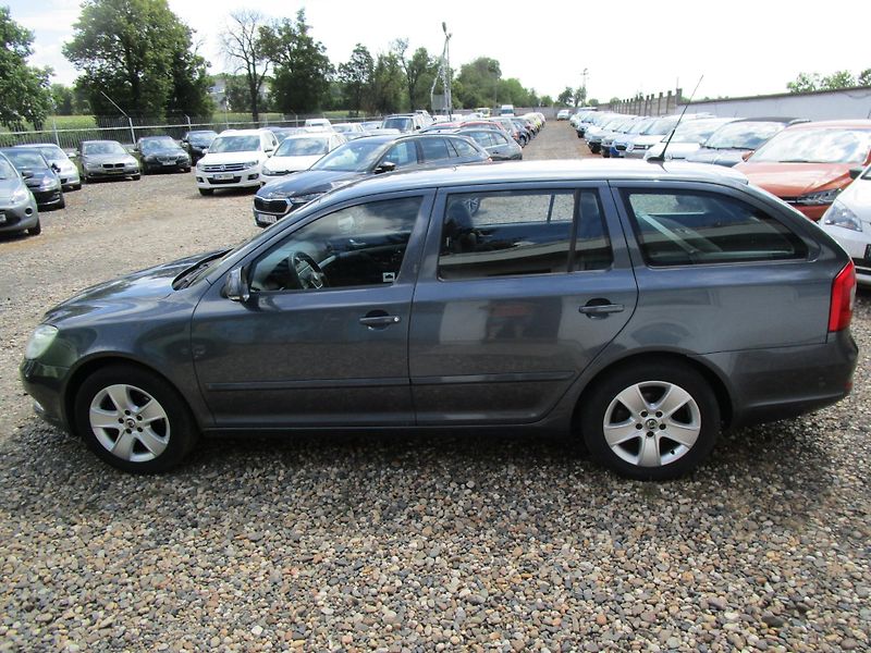 Škoda Octavia 2,0TDI-103KW-NOVÁ STK - fotka 3 z 13