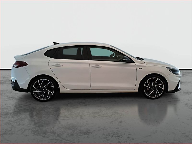 Hyundai i30 (2021) N-Line 1.5 T-GDI MHEV - fotka 6 z 17