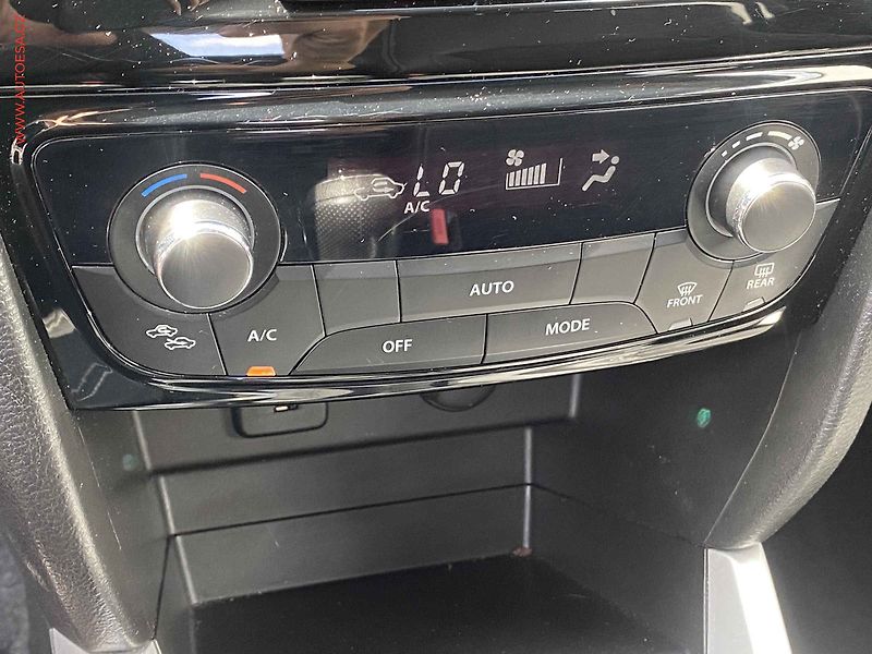 Suzuki Vitara (2018) 1.6VVT Elegance, ČR - fotka 17 z 20