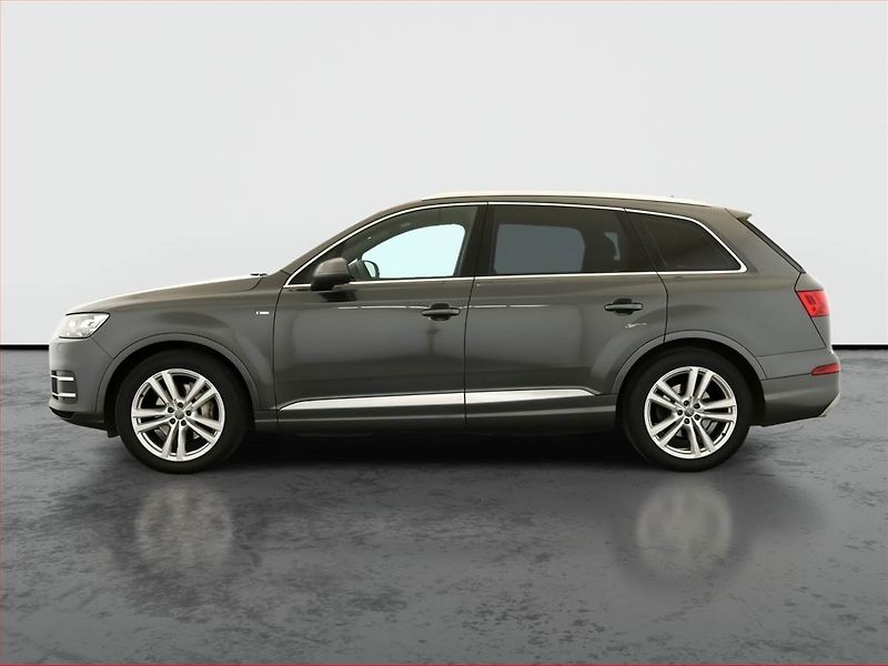 Audi Q7 (2018) S-Line 50 TDI - fotka 3 z 20