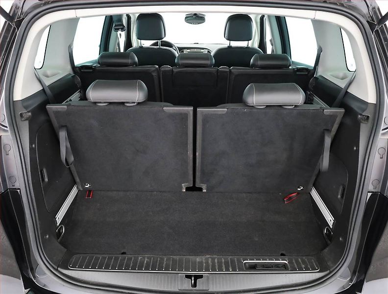 Opel Zafira (2017) 2.0 CDTI, 7 míst, Kůže, Navi - fotka 18 z 20