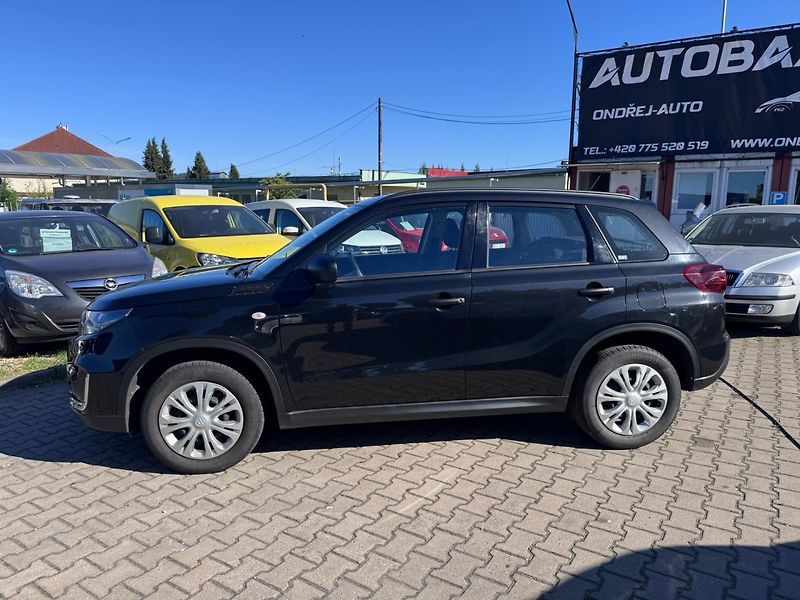 Suzuki Vitara (2021) 1,4i 95 KW HYBRID TAŽNÉ 1. MAJ - fotka 3 z 45