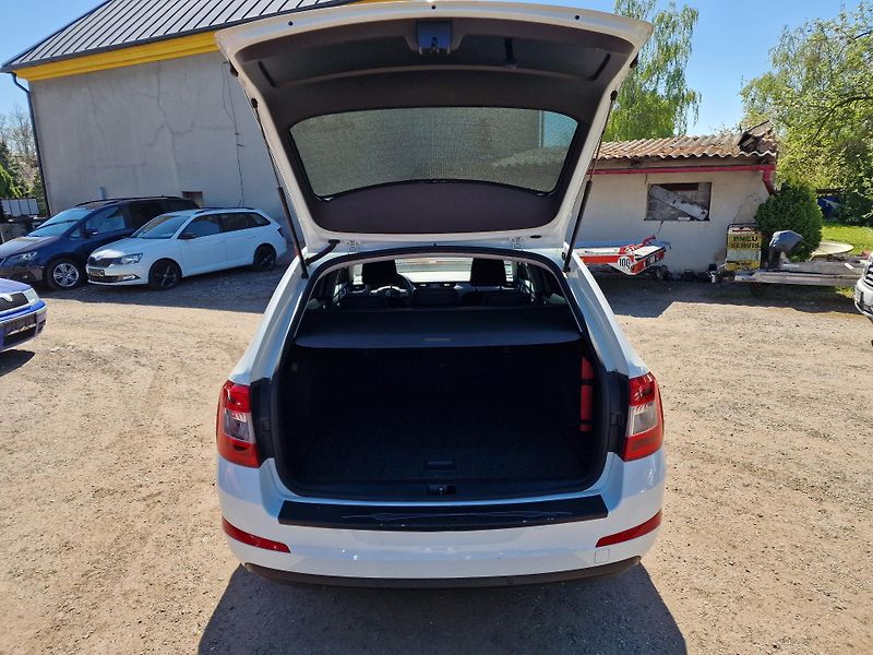 Škoda Octavia 1,6TDI 81KW JOY NAVI - fotka 9 z 19