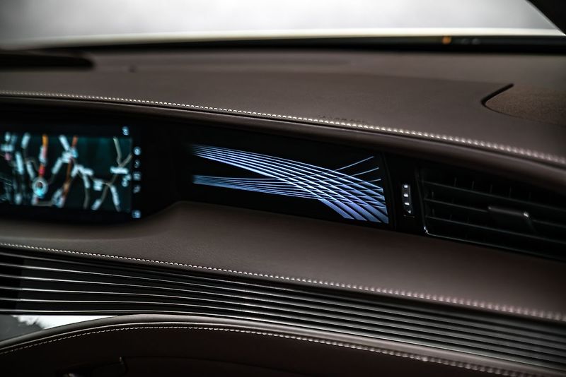 Lexus LS 500 LUXURY H AWD - fotka 18 z 28