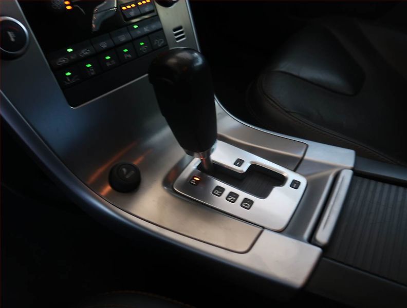 Volvo XC60 (2009) Summum T6, 4X4, Automat - fotka 13 z 21