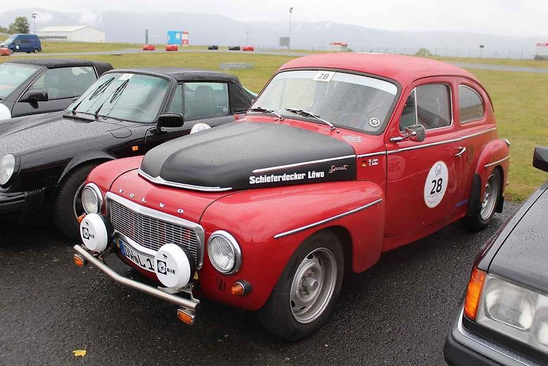 12. Rallye Elbflorenz projela Ústeckým a Karlovarským krajem. Na snímku je vítězná posádka Gerd Lambert a Michael Lörke, kteří tvořili tým Youngtimer United, s vozem Porsche 911 SC Targa z roku 1979.