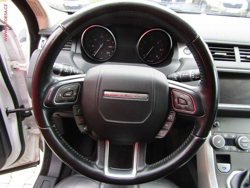 Land Rover Range Rover Evoque (2016) 2.0 TD4 4X4, Bixen, park. - fotka 15 z 17