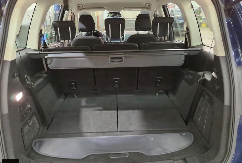 Ford Galaxy (2021) 2.0Eco*TAŽNÉ*KAMERA*NAV*VÝHŘEV - fotka 8 z 10