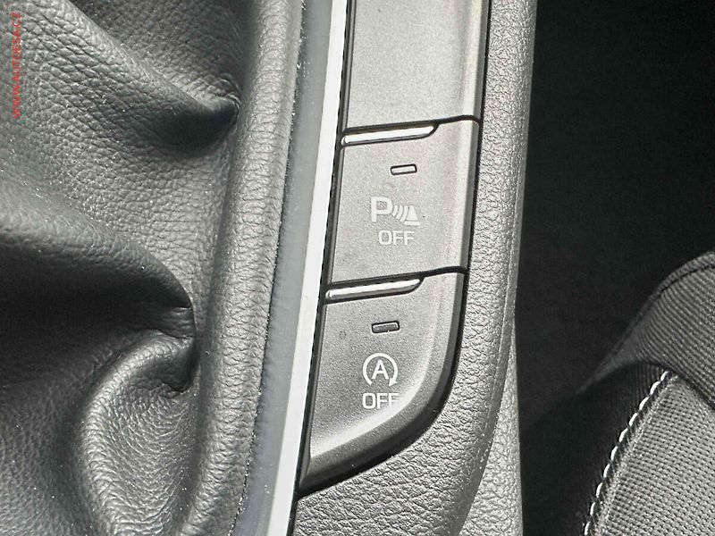 Hyundai i30 (2019) 1.4i, 1.maj,ČR, servis.kniha - fotka 18 z 20