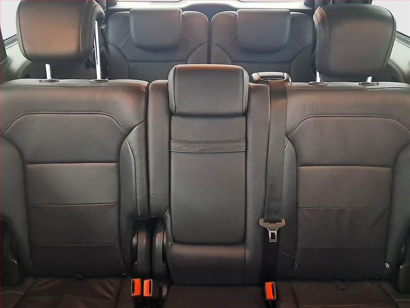 Mercedes-Benz GLS (2016) AMG line 350 d 4MATIC - fotka 10 z 22
