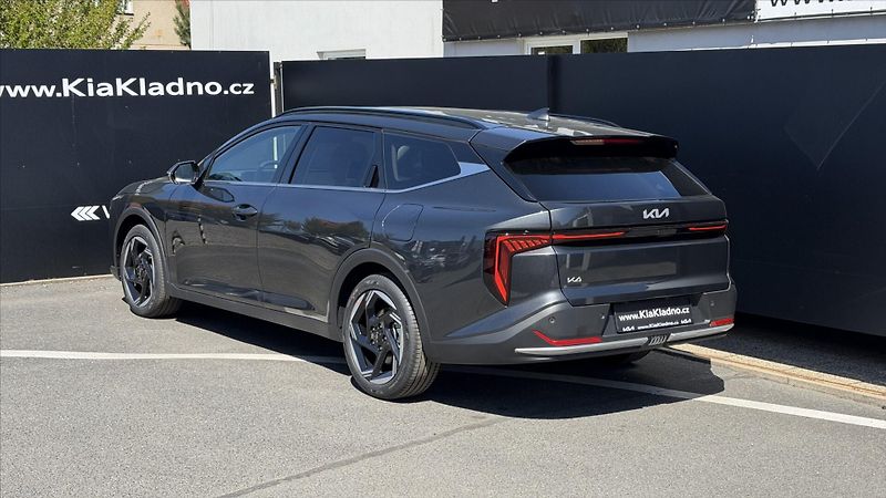 Kia K4 (2026) 1,6 T-GDi DCT TOP, 17, el.5.dv - fotka 4 z 11
