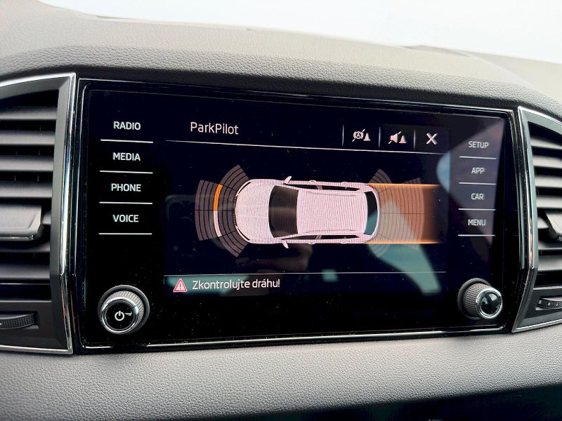 Škoda Karoq (2019) 1.5 TSI 110kW DSG SportLine - fotka 18 z 35