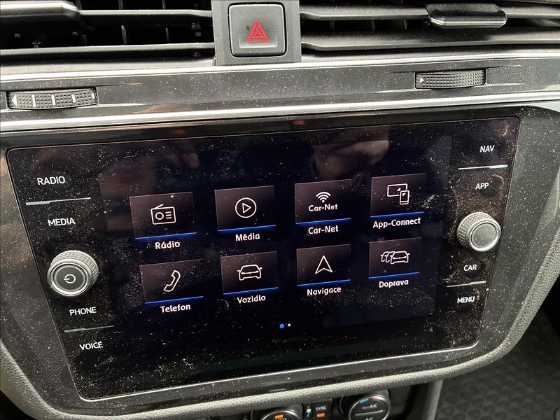Volkswagen Tiguan Allspace 2,0 TDI PANO TAŽNÉ KAMERA 360 - fotka 30 z 34
