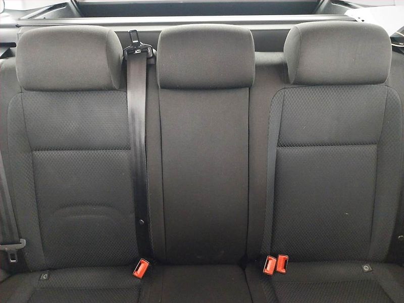 Škoda Fabia (2012) Ambition 1.6 TDI, Serv.kniha - fotka 10 z 20
