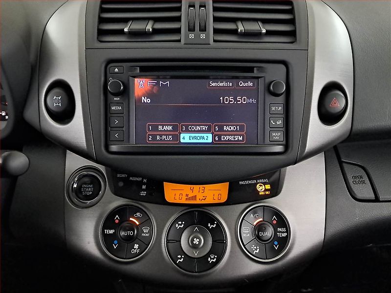 Toyota RAV4 (2012) 2.2 D-CAT, 4X4, Automat, ČR - fotka 12 z 19