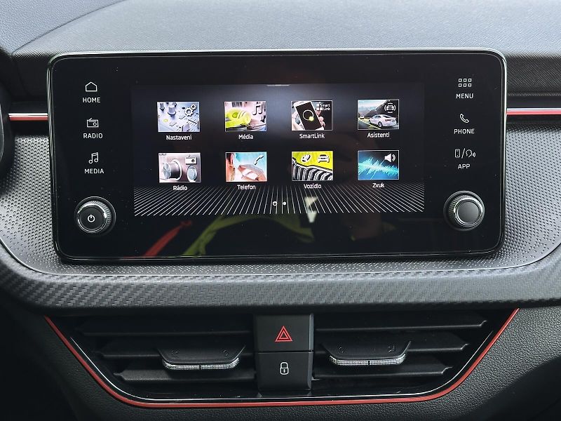 Škoda Scala 1.0TSi Monte Carlo 116PS Matri - fotka 30 z 38