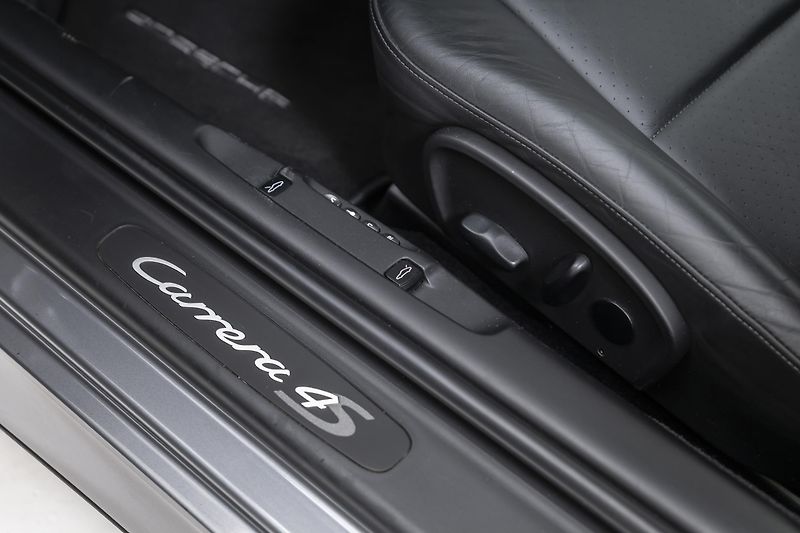 Porsche 911 996.2 Carrera 4S*CZ*Servis*TOP - fotka 34 z 43