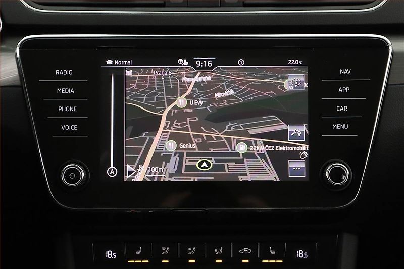 Škoda Superb (2021) 2.0 TSI - fotka 16 z 19