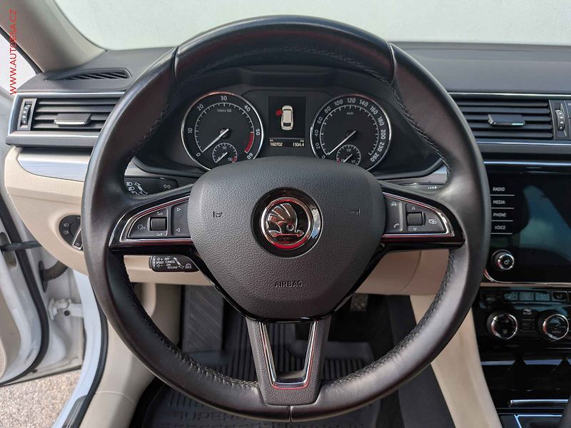 Škoda Superb (2018) 2.0 TDI 4x4, Bixen, navi - fotka 13 z 18