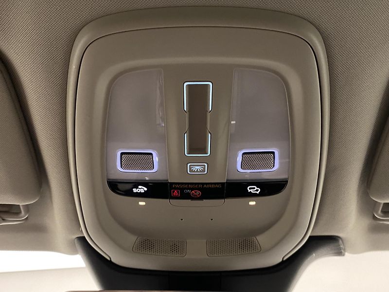 Volvo V90 CC B5 AWD ULTIMATE REZERVACE - fotka 32 z 68