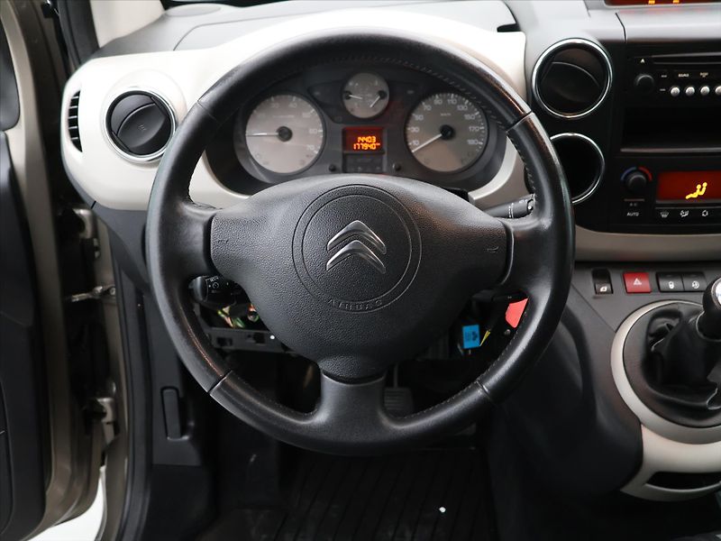 Citroën Berlingo 1,6 VTi 88kW Multispace CZ - fotka 18 z 32