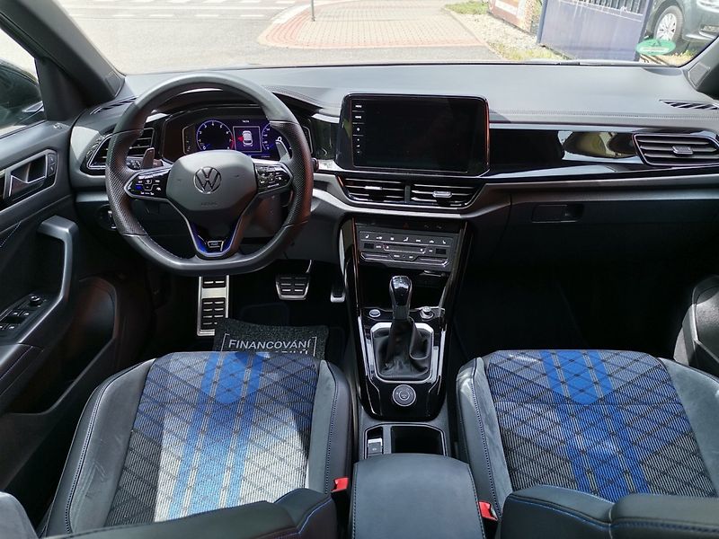 Volkswagen T-Roc (2025) 2.0TSi 221kw R DSG 4x4 - fotka 11 z 40