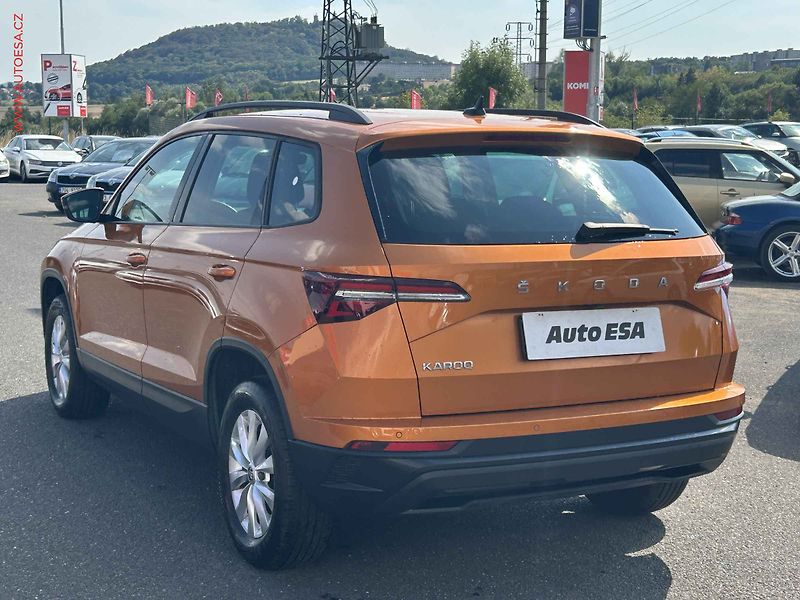 Škoda Karoq (2022) 1.0TSi, ČR, Ambition - fotka 6 z 18