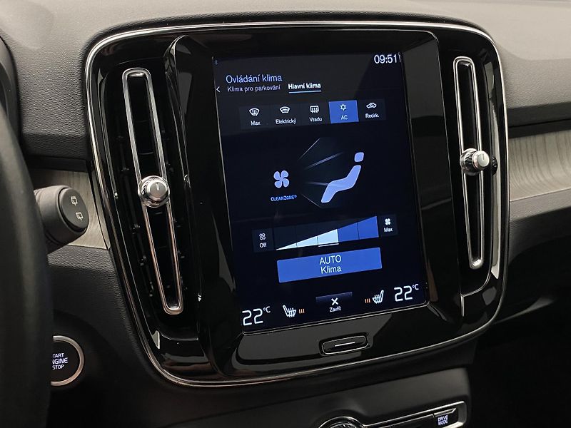 Volvo XC40 T4 AWD INSCRIPTION AUT CZ - fotka 43 z 47